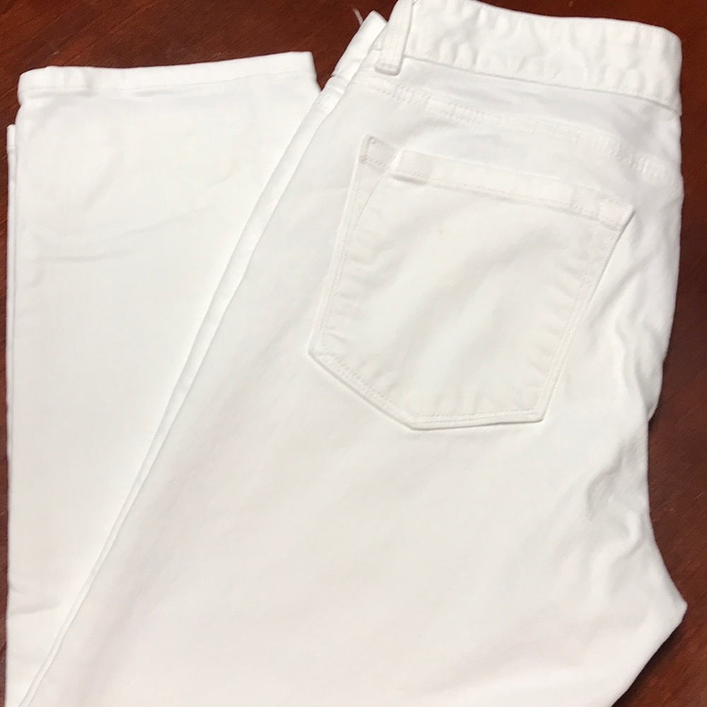NWOT LOFT MODERN CROP SIZE 6/28, like new